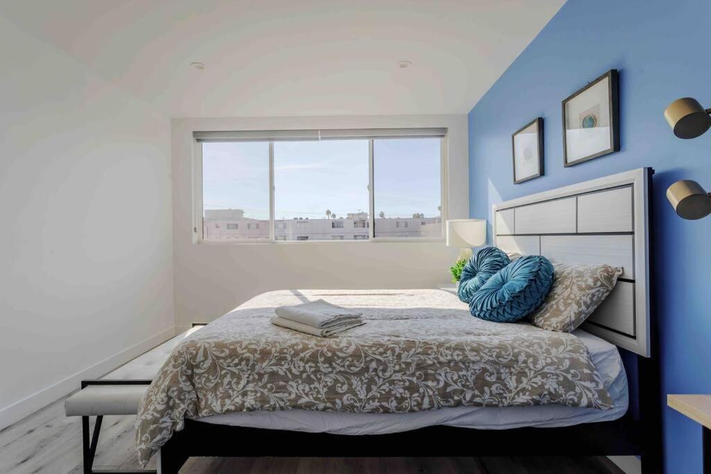 Villa Stunning Hollywood Townhouse With Sunny Views à Los Angeles Extérieur photo