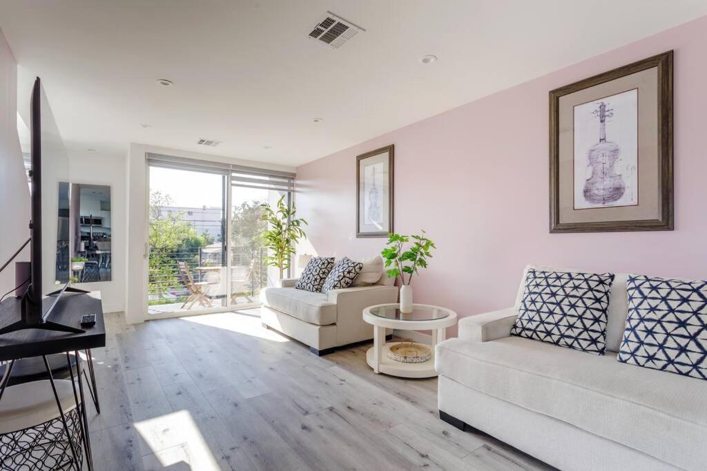 Villa Stunning Hollywood Townhouse With Sunny Views à Los Angeles Extérieur photo