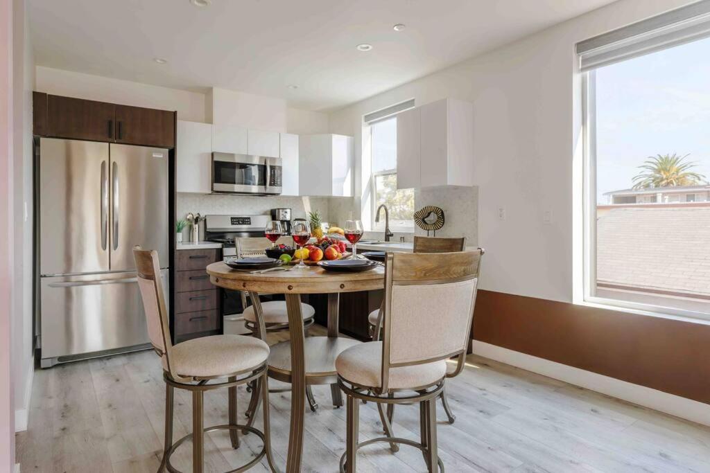 Villa Stunning Hollywood Townhouse With Sunny Views à Los Angeles Extérieur photo