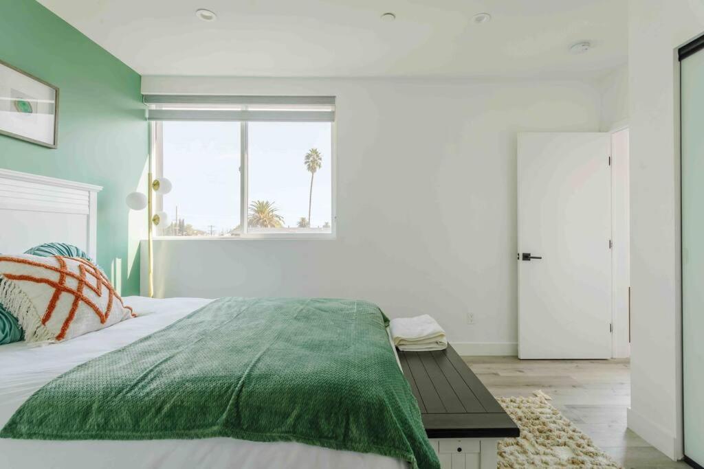Villa Stunning Hollywood Townhouse With Sunny Views à Los Angeles Extérieur photo