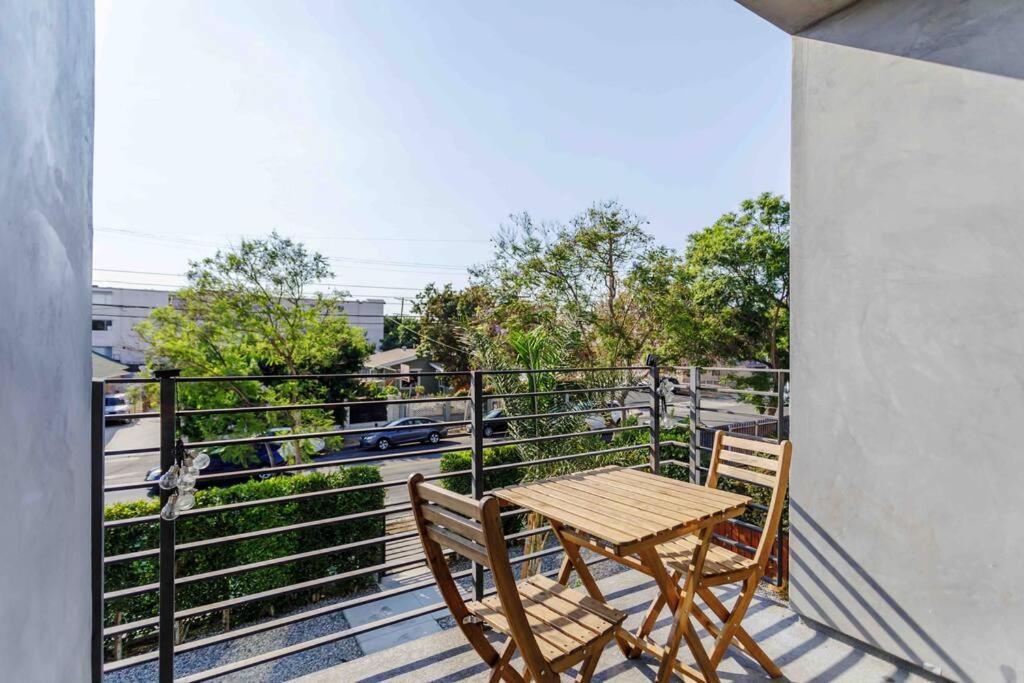 Villa Stunning Hollywood Townhouse With Sunny Views à Los Angeles Extérieur photo